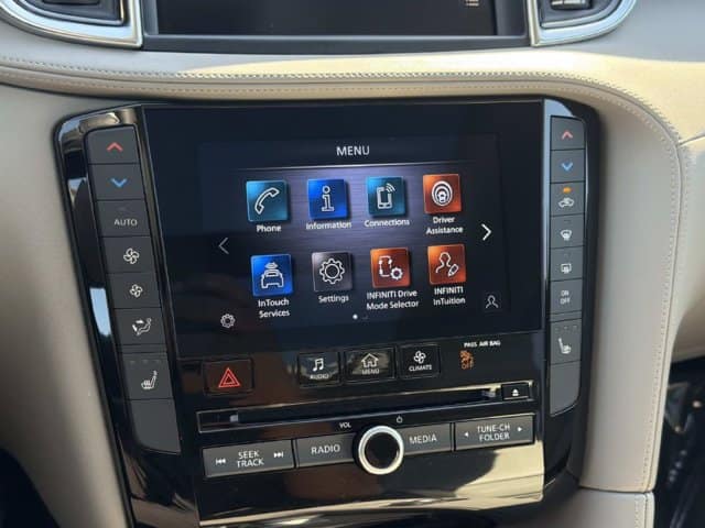 2023 INFINITI QX50 LUXE LUXE FWD Intercooled Turbo Premium Gasoline I-4 2.0 L/122 [20]