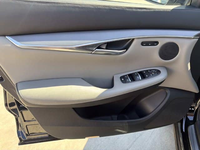 2023 INFINITI QX50 LUXE LUXE FWD Intercooled Turbo Premium Gasoline I-4 2.0 L/122 [12]