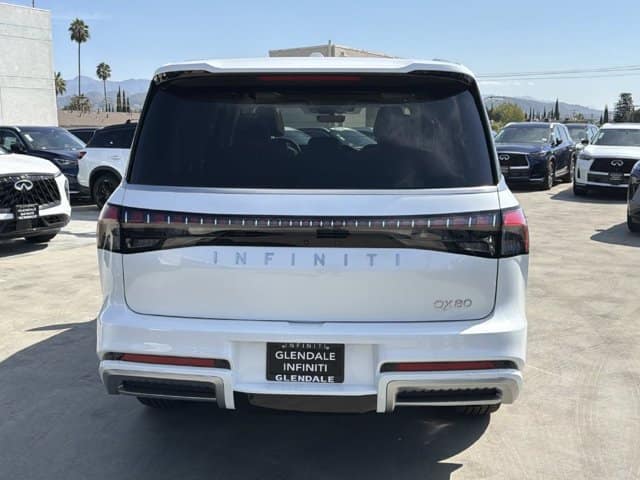 2027 INFINITI QX80 LUXE LUXE RWD *Ltd Avail* Twin Turbo Premium Gasoline V-6 3.5 L/213 [4]