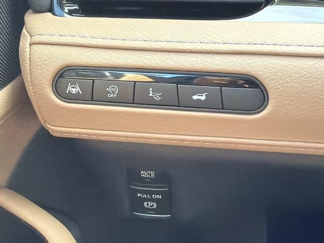 2027 INFINITI QX80 LUXE LUXE RWD *Ltd Avail* Twin Turbo Premium Gasoline V-6 3.5 L/213 [30]