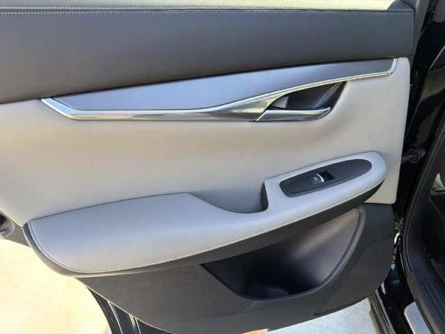 2023 INFINITI QX50 LUXE LUXE FWD Intercooled Turbo Premium Gasoline I-4 2.0 L/122 [9]