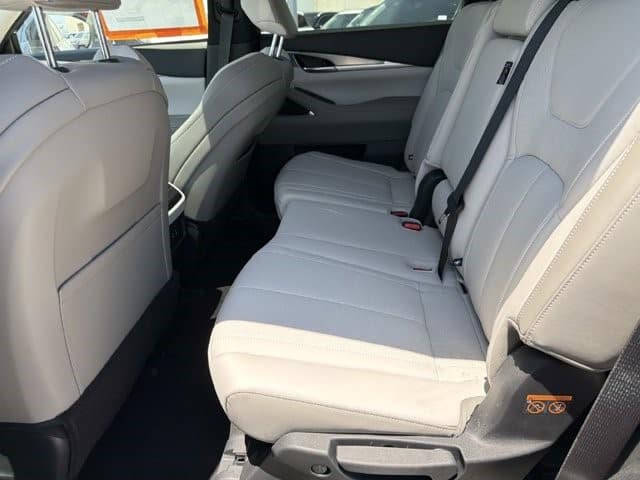 2027 INFINITI QX60 LUXE LUXE FWD Intercooled Turbo Premium Gasoline I-4 2.0 L/122 [11]