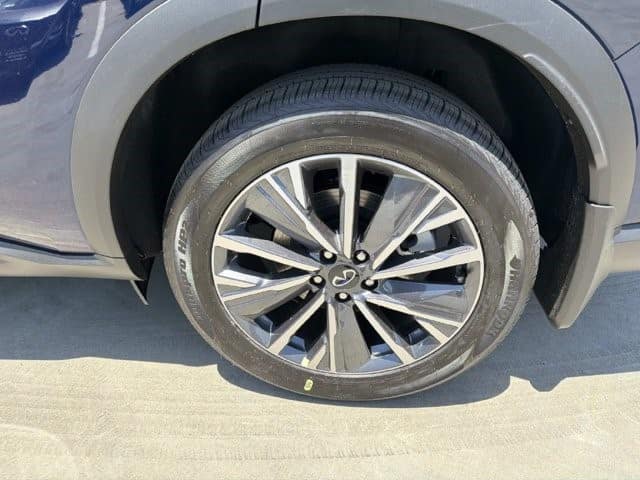 2027 INFINITI QX60 LUXE LUXE FWD Intercooled Turbo Premium Gasoline I-4 2.0 L/122 [5]
