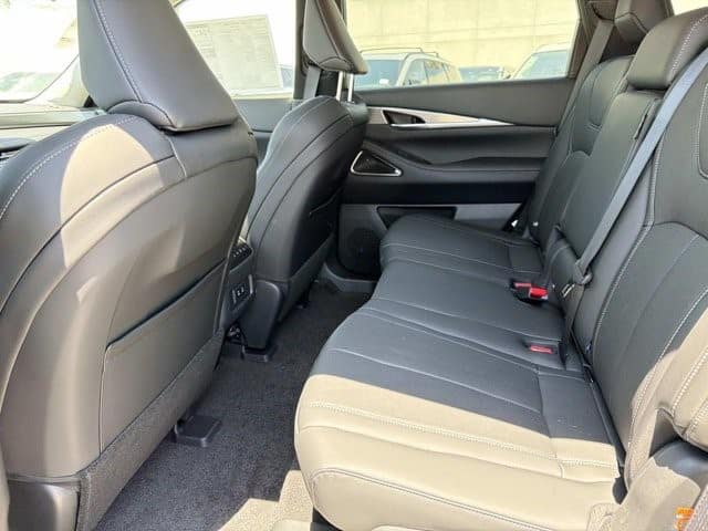 2027 INFINITI QX60 LUXE LUXE AWD Intercooled Turbo Premium Gasoline I-4 2.0 L/122 [10]