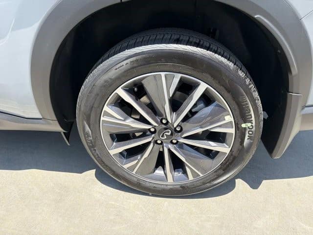 2027 INFINITI QX60 LUXE LUXE AWD Intercooled Turbo Premium Gasoline I-4 2.0 L/122 [5]