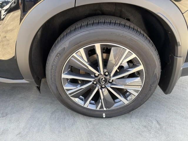 2027 INFINITI QX60 LUXE LUXE FWD Intercooled Turbo Premium Gasoline I-4 2.0 L/122 [5]