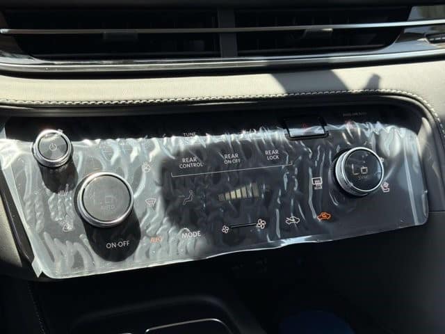 2027 INFINITI QX60 LUXE LUXE FWD Intercooled Turbo Premium Gasoline I-4 2.0 L/122 [25]