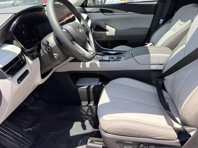2027 INFINITI QX60 LUXE LUXE FWD Intercooled Turbo Premium Gasoline I-4 2.0 L/122 [15]