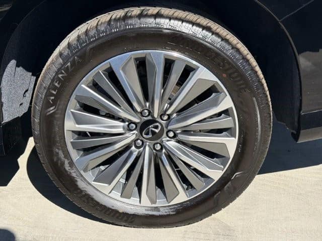 2027 INFINITI QX80 LUXE LUXE RWD *Ltd Avail* Twin Turbo Premium Gasoline V-6 3.5 L/213 [4]