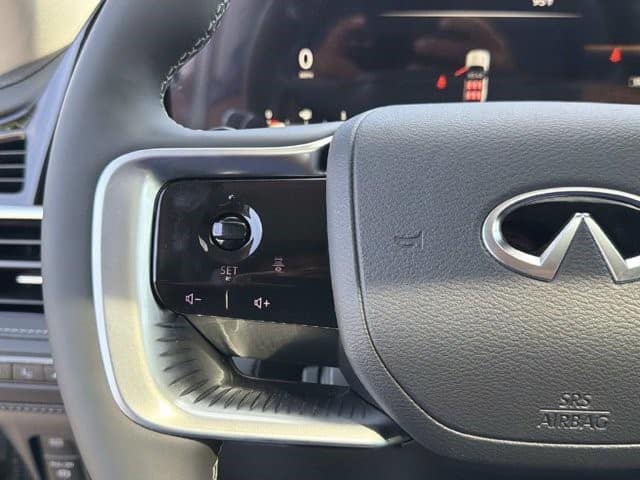 2027 INFINITI QX80 LUXE LUXE RWD *Ltd Avail* Twin Turbo Premium Gasoline V-6 3.5 L/213 [20]
