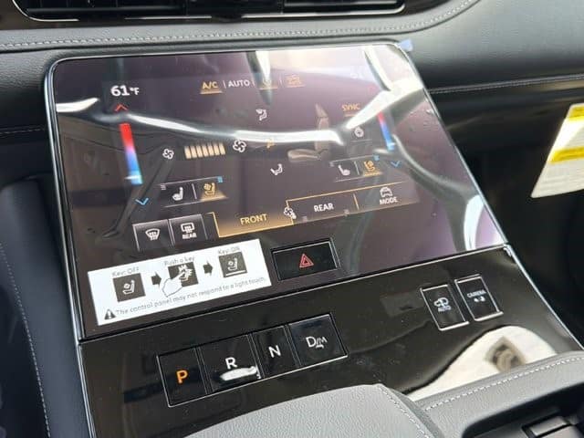2027 INFINITI QX80 LUXE LUXE RWD *Ltd Avail* Twin Turbo Premium Gasoline V-6 3.5 L/213 [28]