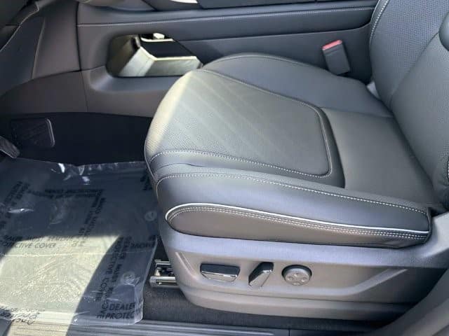 2027 INFINITI QX80 LUXE LUXE RWD *Ltd Avail* Twin Turbo Premium Gasoline V-6 3.5 L/213 [17]