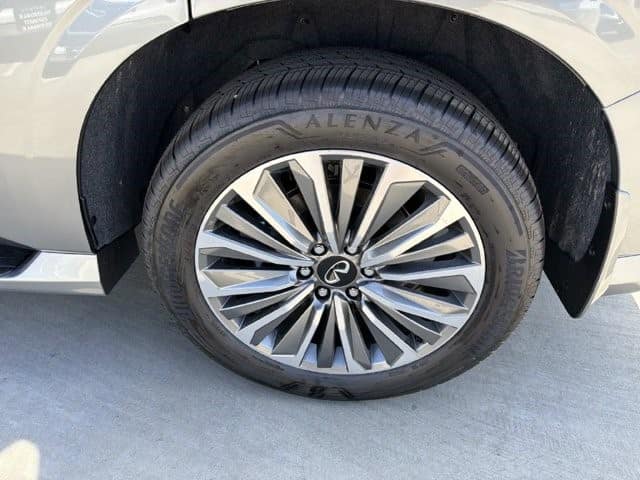 2027 INFINITI QX80 LUXE LUXE RWD *Ltd Avail* Twin Turbo Premium Gasoline V-6 3.5 L/213 [5]