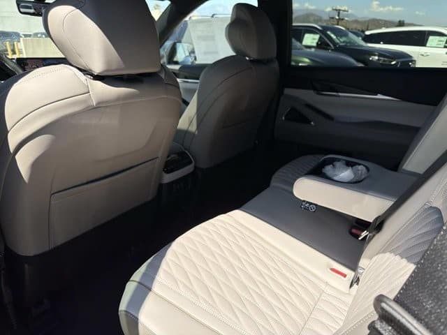 2027 INFINITI QX65 AUTOGRAPH AUTOGRAPH AWD Intercooled Turbo Premium Gasoline I-4 2.0 L/122 [9]