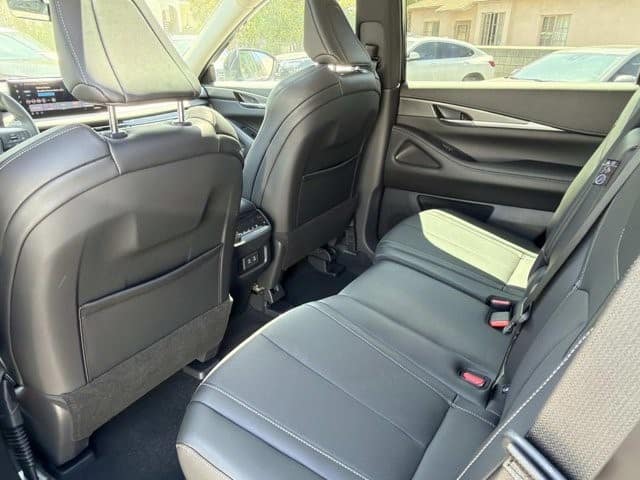 2026 INFINITI QX60 PURE PURE FWD *Ltd Avail* Intercooled Turbo Premium Gasoline I-4 2.0 L/122 [10]