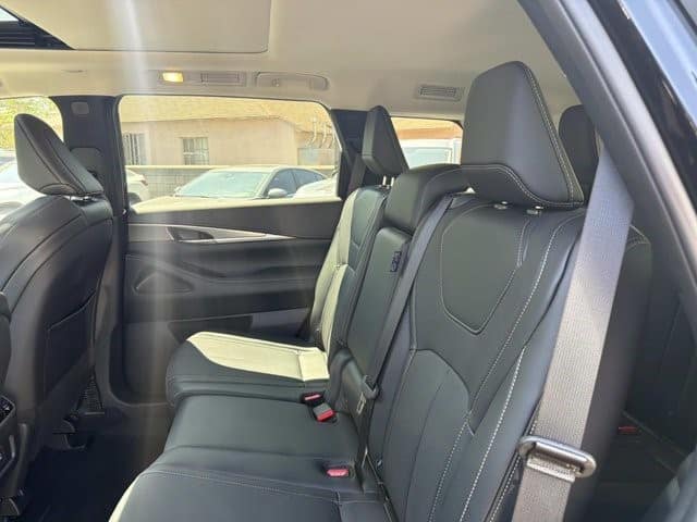 2026 INFINITI QX60 PURE PURE FWD *Ltd Avail* Intercooled Turbo Premium Gasoline I-4 2.0 L/122 [12]
