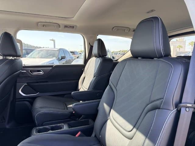 2026 INFINITI QX80 LUXE LUXE RWD Twin Turbo Premium Gasoline V-6 3.5 L/213 [13]