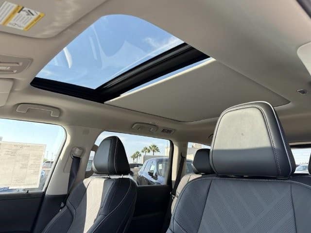 2026 INFINITI QX80 LUXE LUXE RWD Twin Turbo Premium Gasoline V-6 3.5 L/213 [19]