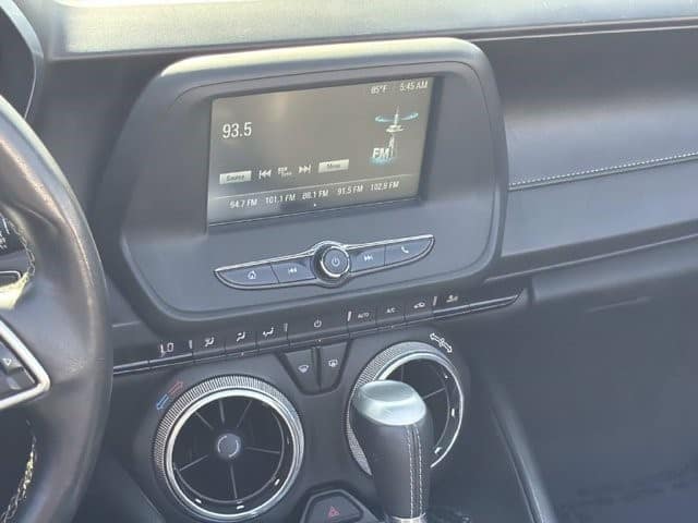 2018 Chevrolet Camaro 1LT 2dr Conv 1LT Gas V6 3.6L/222 [9]