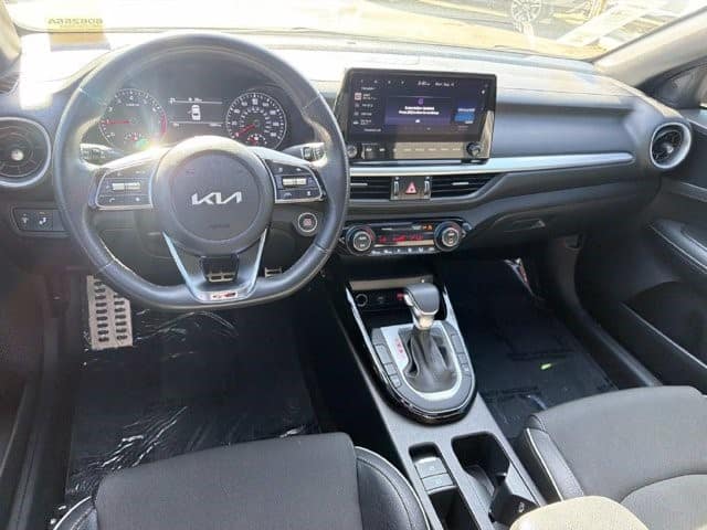 2024 Kia Forte GT-Line GT-Line IVT Regular Gasoline I-4 2.0 L/122 [6]