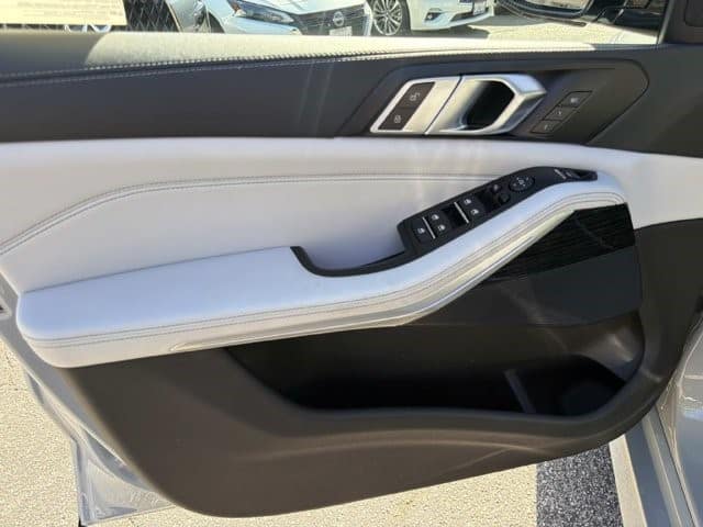 2024 BMW X5 sDrive40i sDrive40i Sports Activity Vehicle Intercooled Turbo Gas/Electric I-6 3.0 L/183 [12]