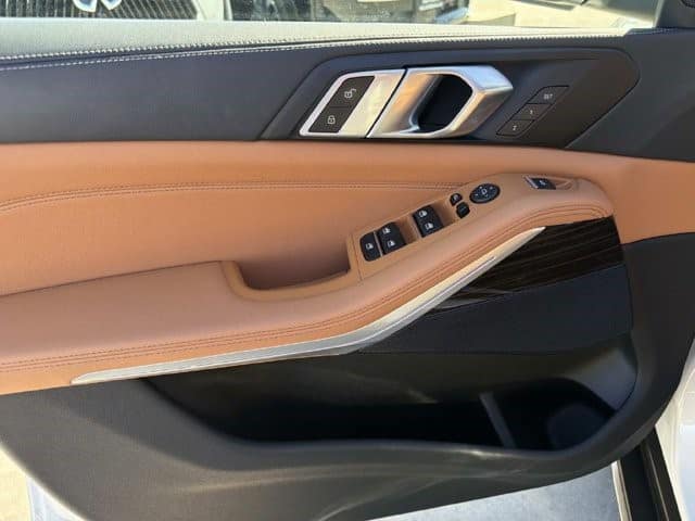 2024 BMW X5 sDrive40i sDrive40i Sports Activity Vehicle Intercooled Turbo Gas/Electric I-6 3.0 L/183 [15]