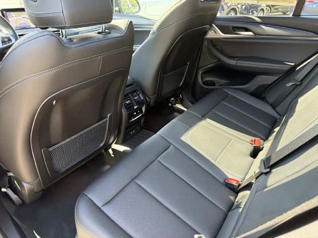 2024 BMW X3 xDrive30i xDrive30i Sports Activity Vehicle Intercooled Turbo Premium Gasoline I-4 2.0 L/122 [10]