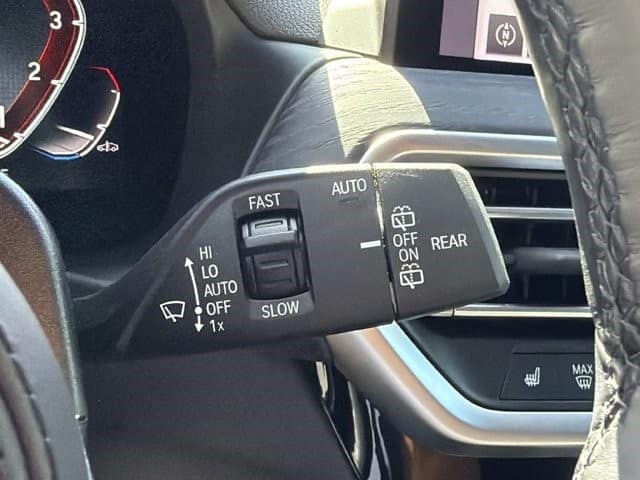 2024 BMW X3 xDrive30i xDrive30i Sports Activity Vehicle Intercooled Turbo Premium Gasoline I-4 2.0 L/122 [28]
