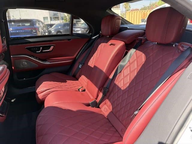 2023 Mercedes-Benz S-Class S 580 S 580 4MATIC Sedan Twin Turbo Gas/Electric V-8 4.0 L/243 [15]