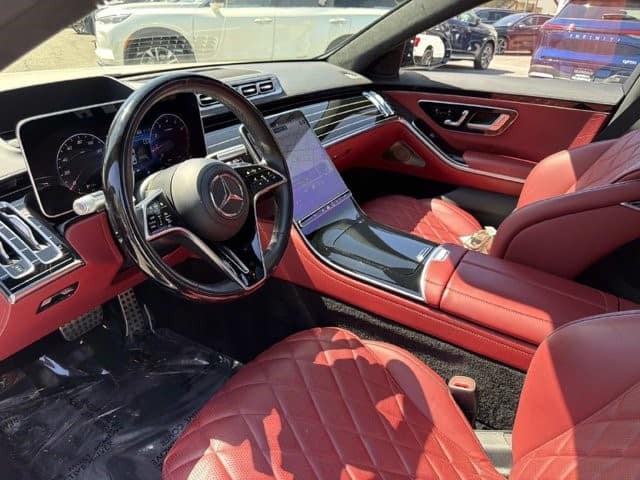 2023 Mercedes-Benz S-Class S 580 S 580 4MATIC Sedan Twin Turbo Gas/Electric V-8 4.0 L/243 [19]