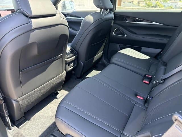 2027 INFINITI QX65 SPORT SPORT AWD Intercooled Turbo Premium Gasoline I-4 2.0 L/122 [11]