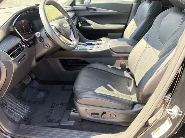 2026 INFINITI QX60 LUXE LUXE FWD Intercooled Turbo Premium Gasoline I-4 2.0 L/122 [18]