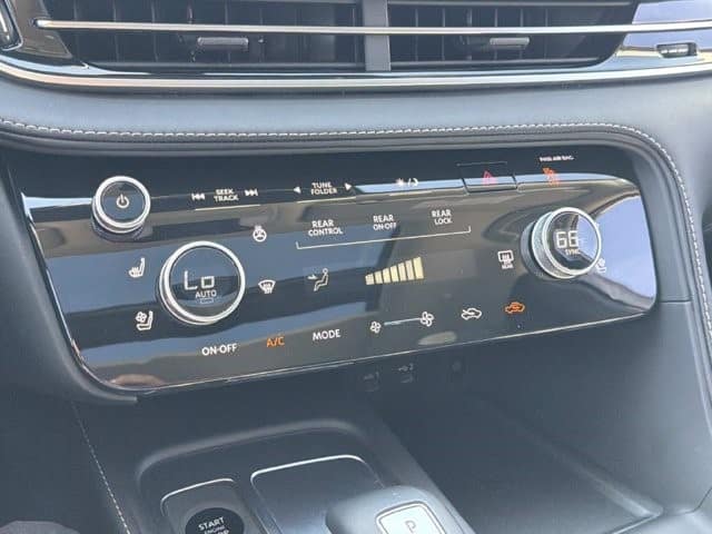 2026 INFINITI QX60 LUXE LUXE FWD Intercooled Turbo Premium Gasoline I-4 2.0 L/122 [26]