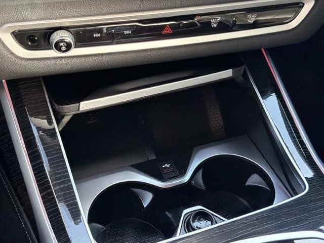 2024 BMW X7 xDrive40i xDrive40i Sports Activity Vehicle Intercooled Turbo Gas/Electric I-6 3.0 L/183 [28]