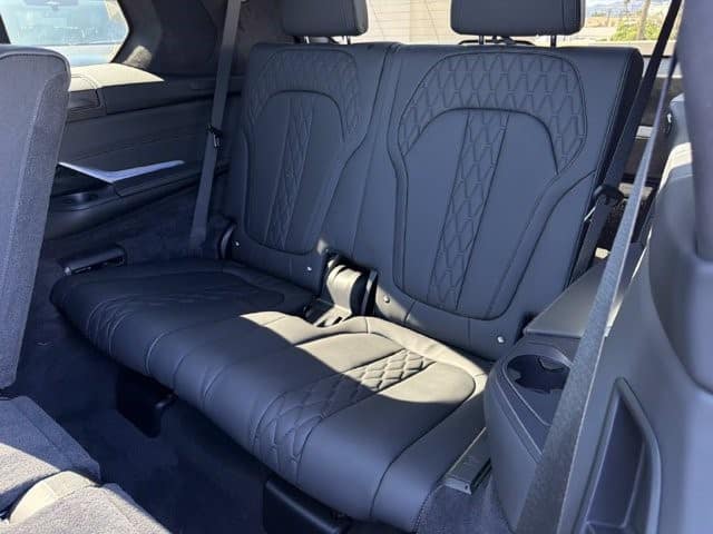 2024 BMW X7 xDrive40i xDrive40i Sports Activity Vehicle Intercooled Turbo Gas/Electric I-6 3.0 L/183 [12]