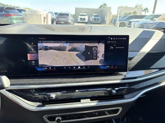 2024 BMW X7 xDrive40i xDrive40i Sports Activity Vehicle Intercooled Turbo Gas/Electric I-6 3.0 L/183 [26]