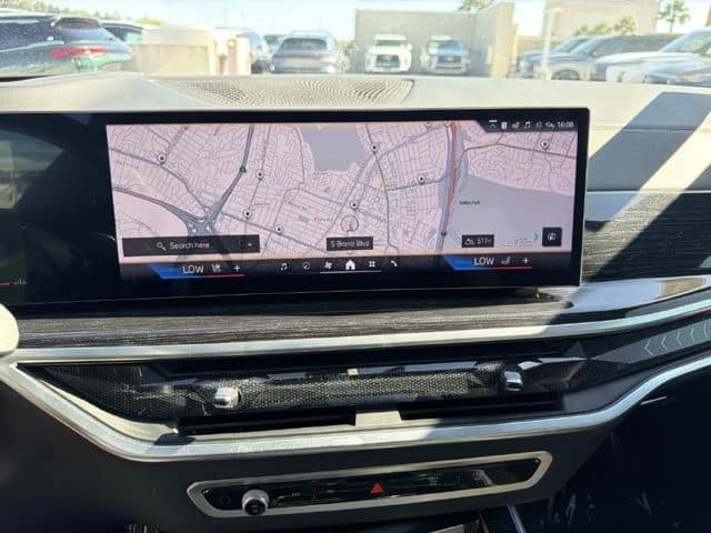 2024 BMW X7 xDrive40i xDrive40i Sports Activity Vehicle Intercooled Turbo Gas/Electric I-6 3.0 L/183 [27]