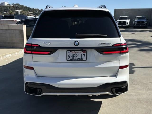 2024 BMW X7 xDrive40i xDrive40i Sports Activity Vehicle Intercooled Turbo Gas/Electric I-6 3.0 L/183 [4]