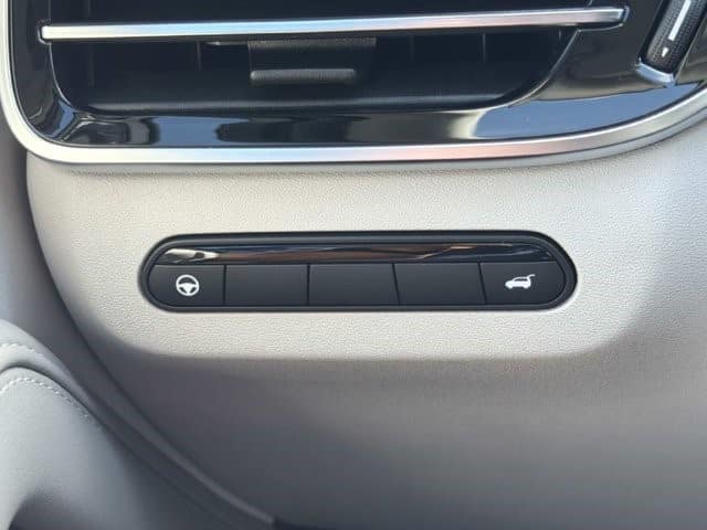 2027 INFINITI QX60 LUXE LUXE FWD Intercooled Turbo Premium Gasoline I-4 2.0 L/122 [28]